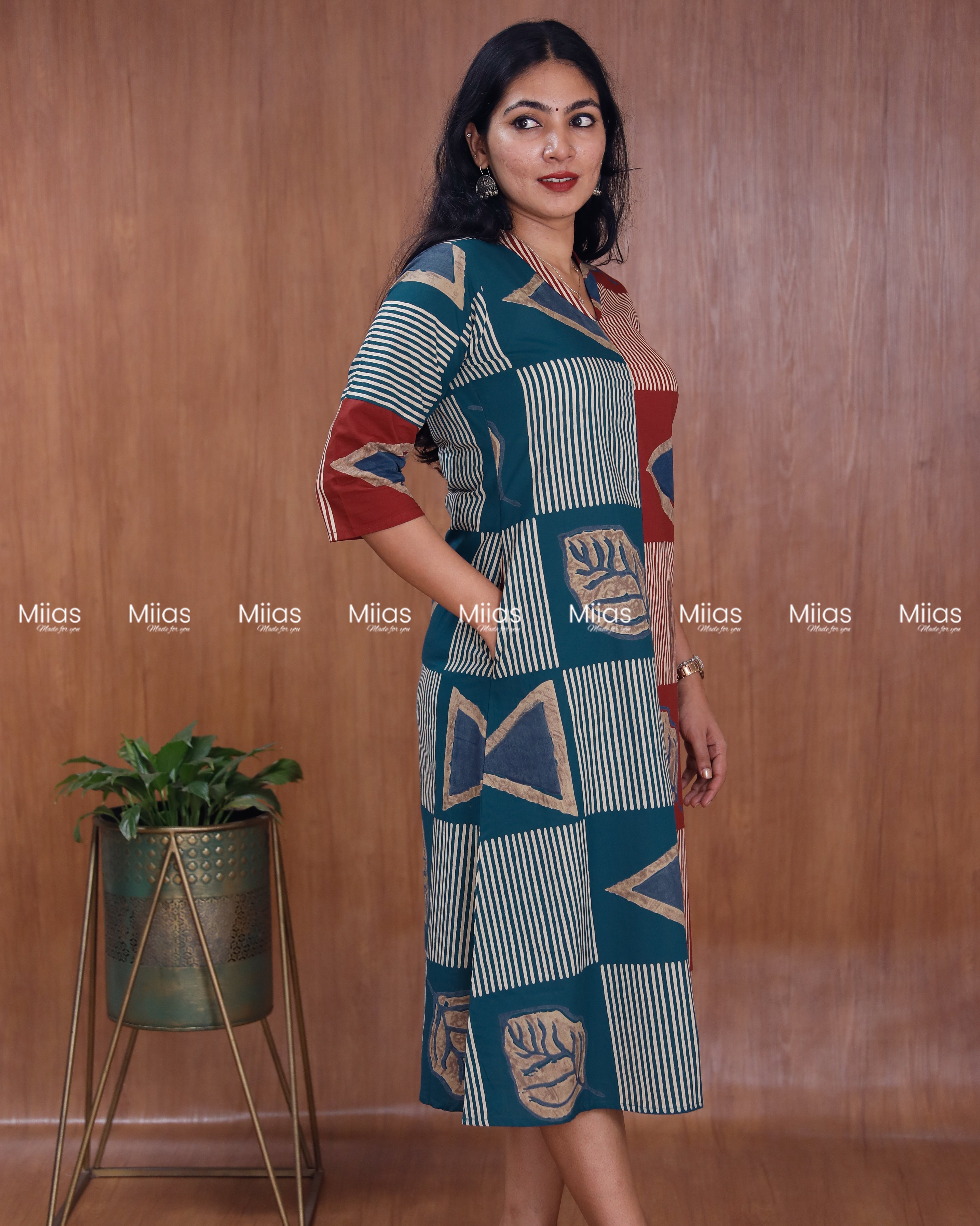 South Cotton Dress Kurti | Dual Print + Folding Collar | Red with Blue