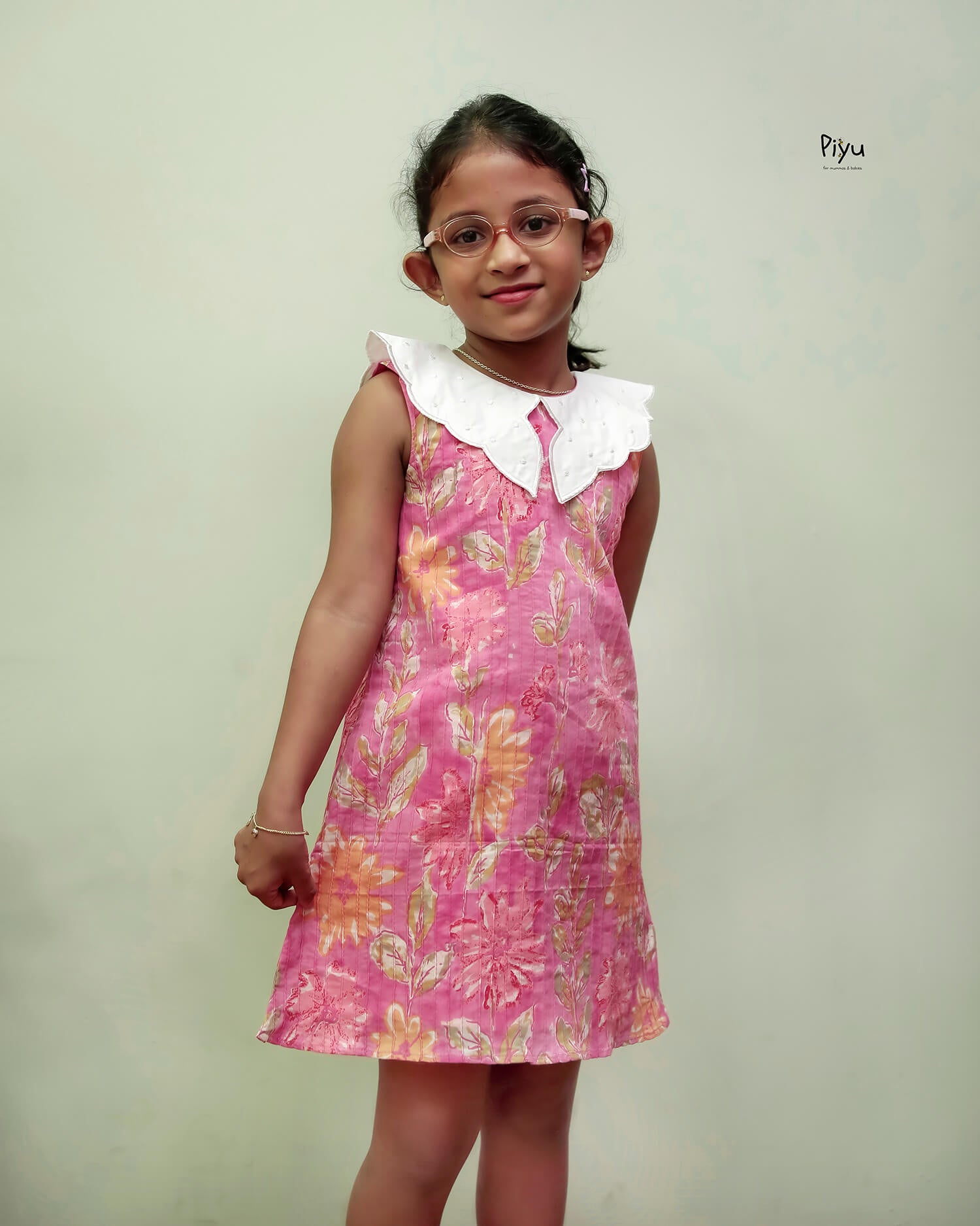 Cotton A-Line Dress: Scalloped Collar & Concealed Zip