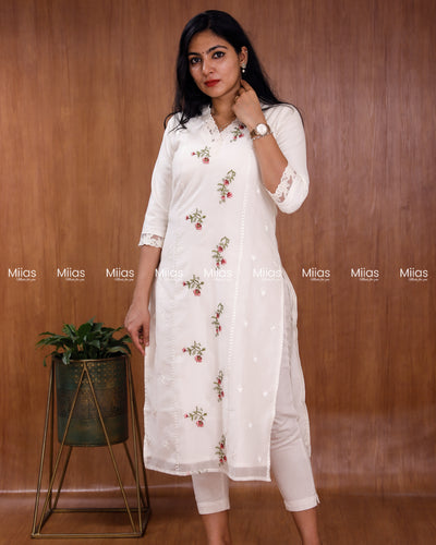 Mul Chanderi Slit Kurti | Embroidered Front + Lace Trim | Off White