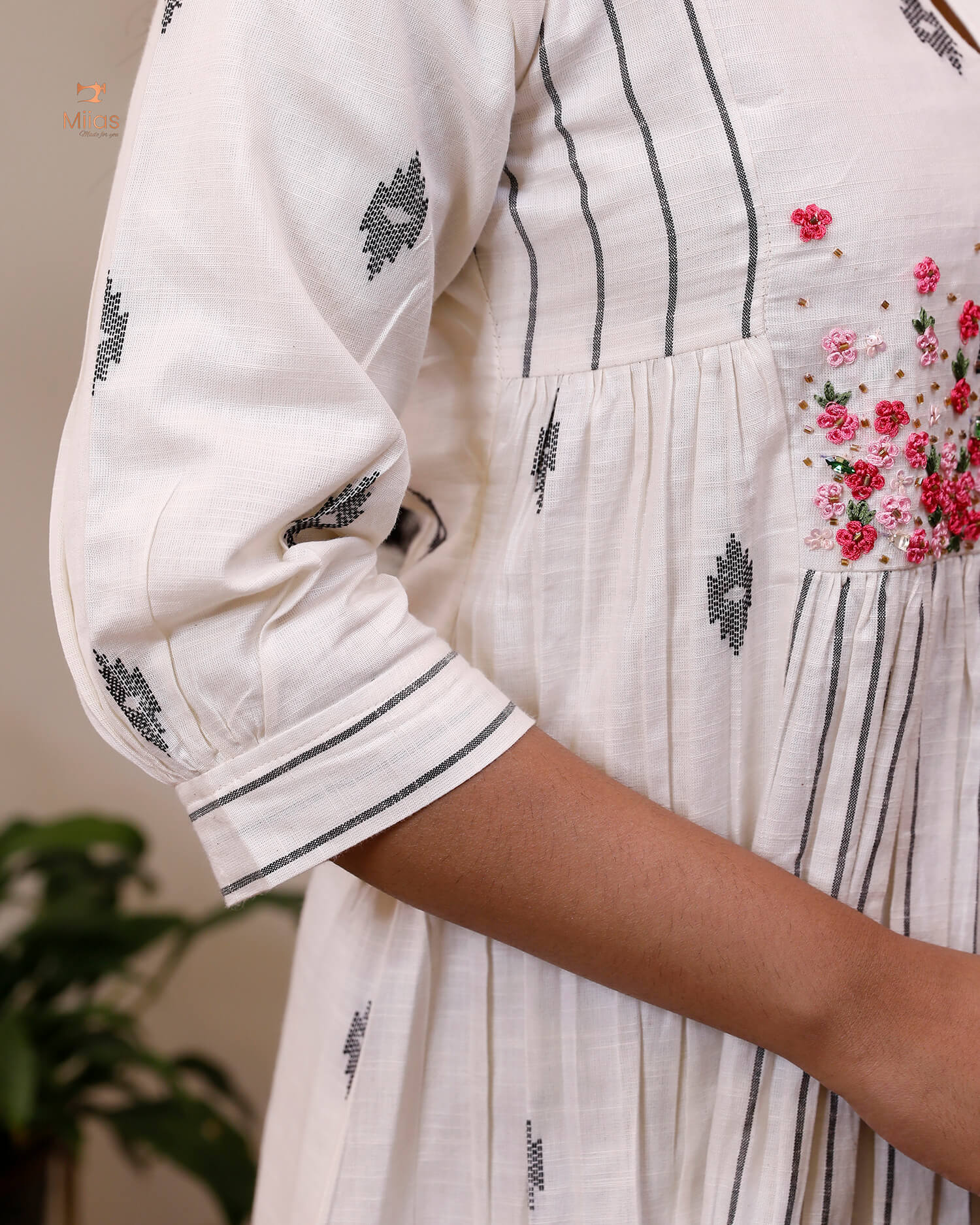 Pure Cotton Three-Panel Kurti | Embroidered & Beaded Neck-Inverted Print