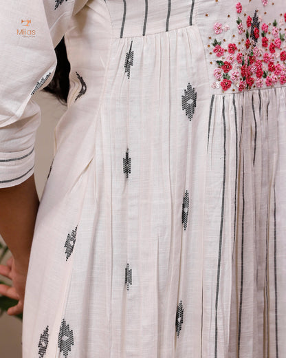 Pure Cotton Three-Panel Kurti | Embroidered & Beaded Neck-Inverted Print