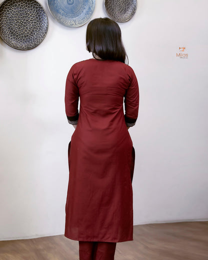 Lawn Cotton 3-Pc: Ajrakh Print Yoke & Dupatta Set-Reddish Maroon