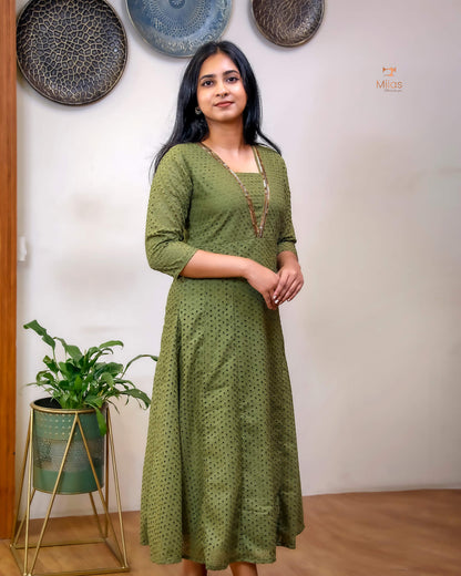 Elegant Sequined Panel Top in Soft Cotton