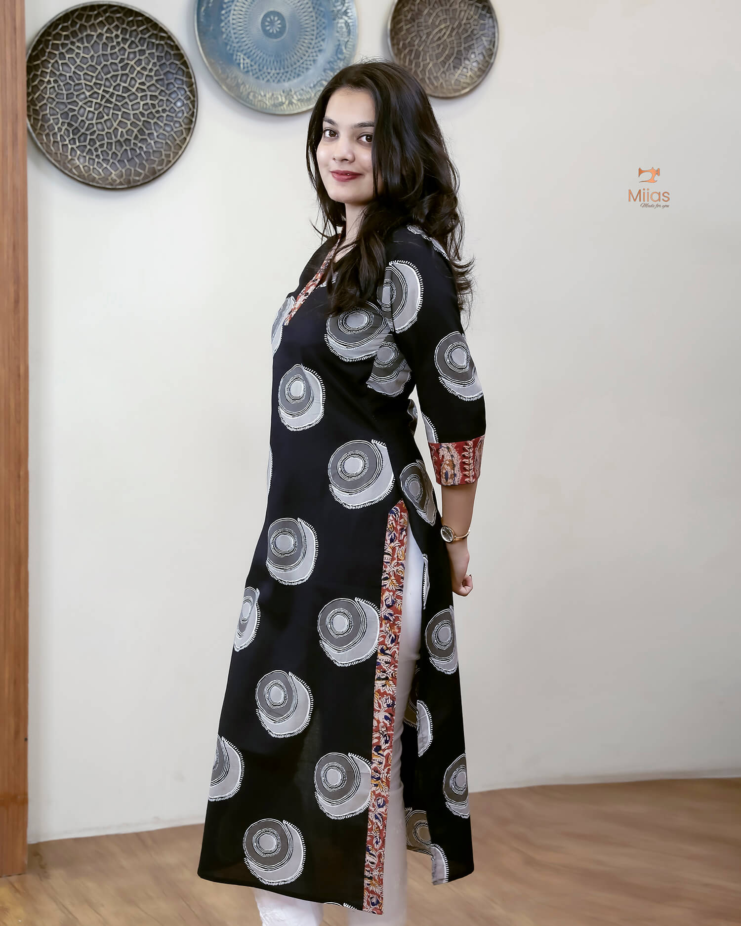 South Cotton Slit Kurti Embroidered Kalamkari Patches-Black.