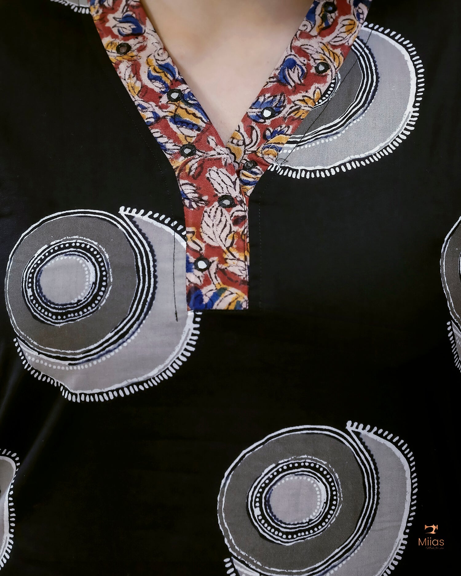 South Cotton Slit Kurti Embroidered Kalamkari Patches-Black.