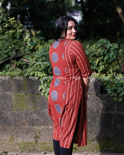 South Cotton Panel Kurti | V-Neck + Stripe & Motif Print | Brick Red