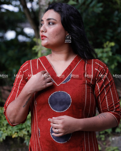 South Cotton Panel Kurti | V-Neck + Stripe & Motif Print | Brick Red