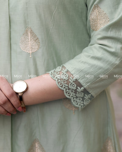 Mul Chanderi Dress Kurti | Zari V-Neck + Lace + A-Line | Pastel Green