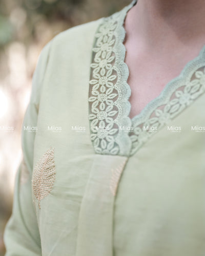 Mul Chanderi Dress Kurti | Zari V-Neck + Lace + A-Line | Pastel Green