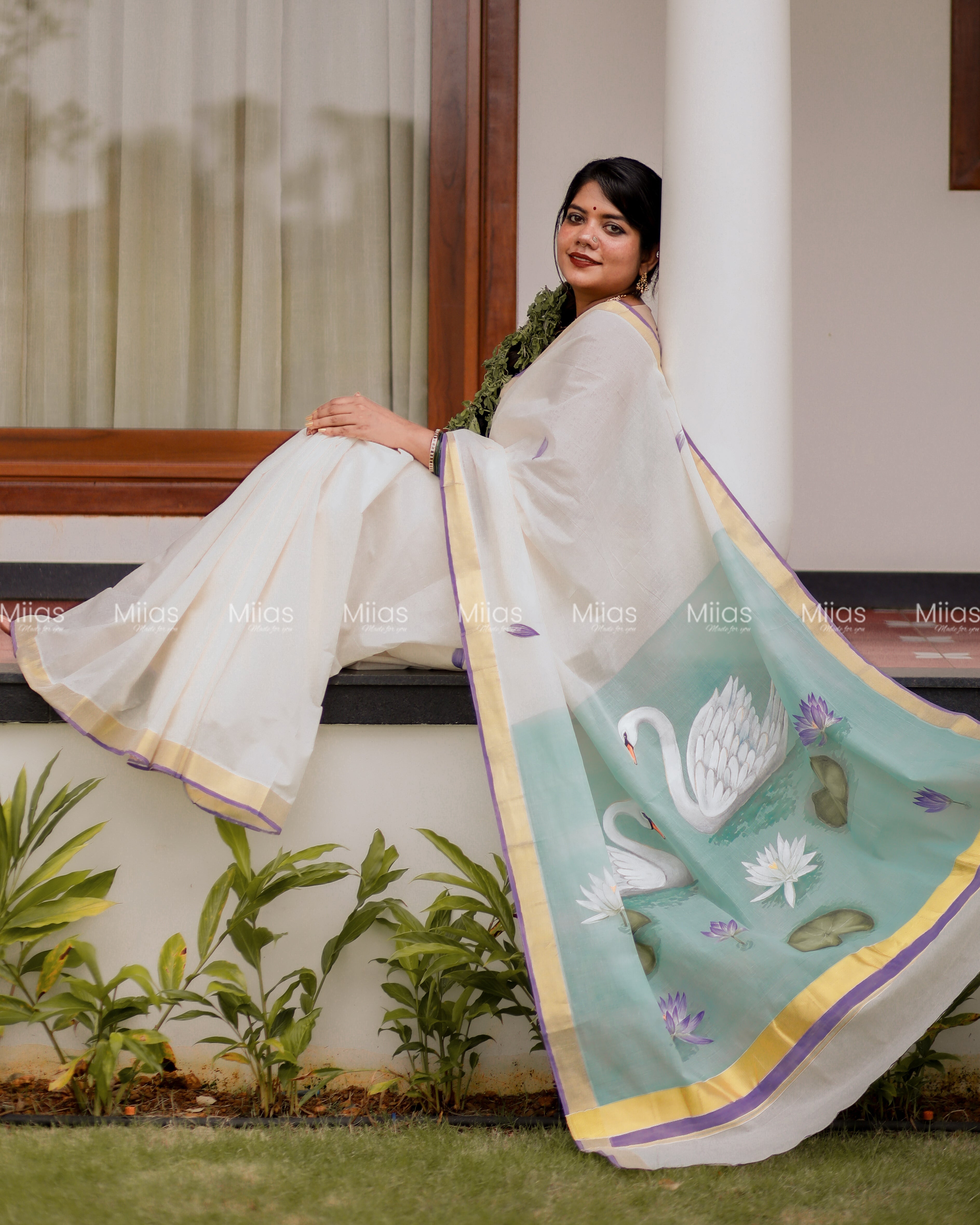 Traditional Kerala Cotton Saree | Hand-Painted Pallu + Swan & Lily Art | Ivory