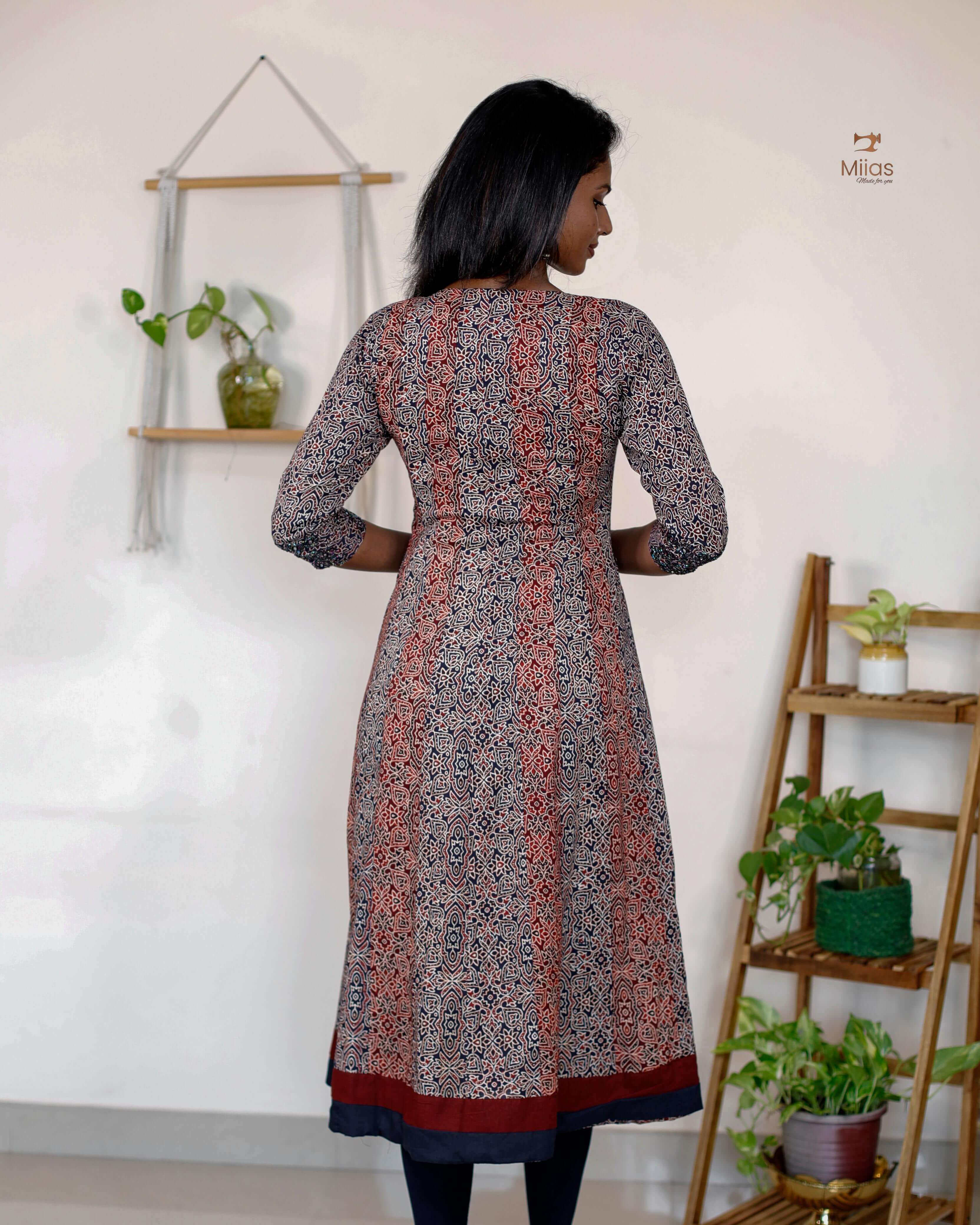 Ajrakh printed cotton panel-cut kurti