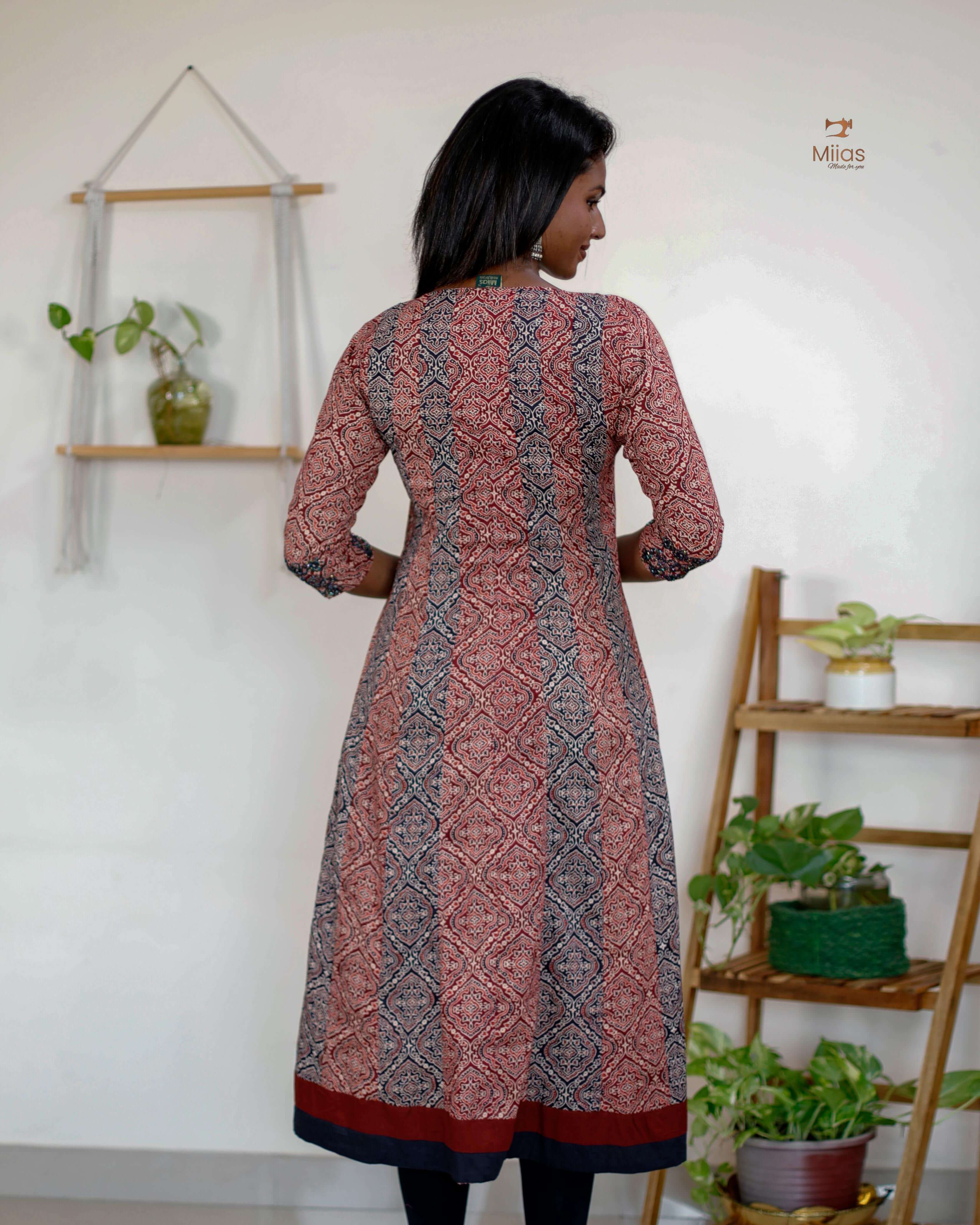 Ajrakh printed cotton panel-cut kurti