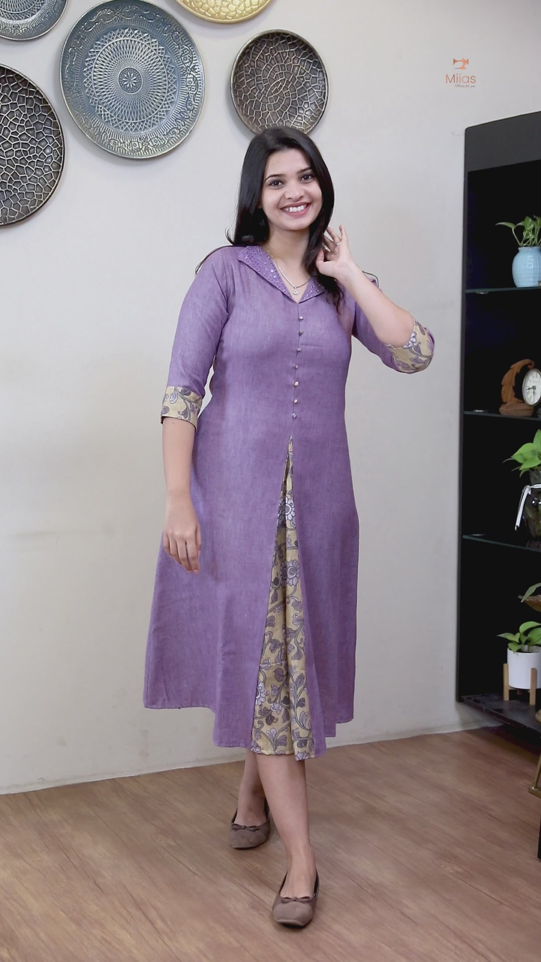 Linen Jute Kurti: Mirror Work Pleat w/ Kalamkari Patch-Light Golden Yellow.