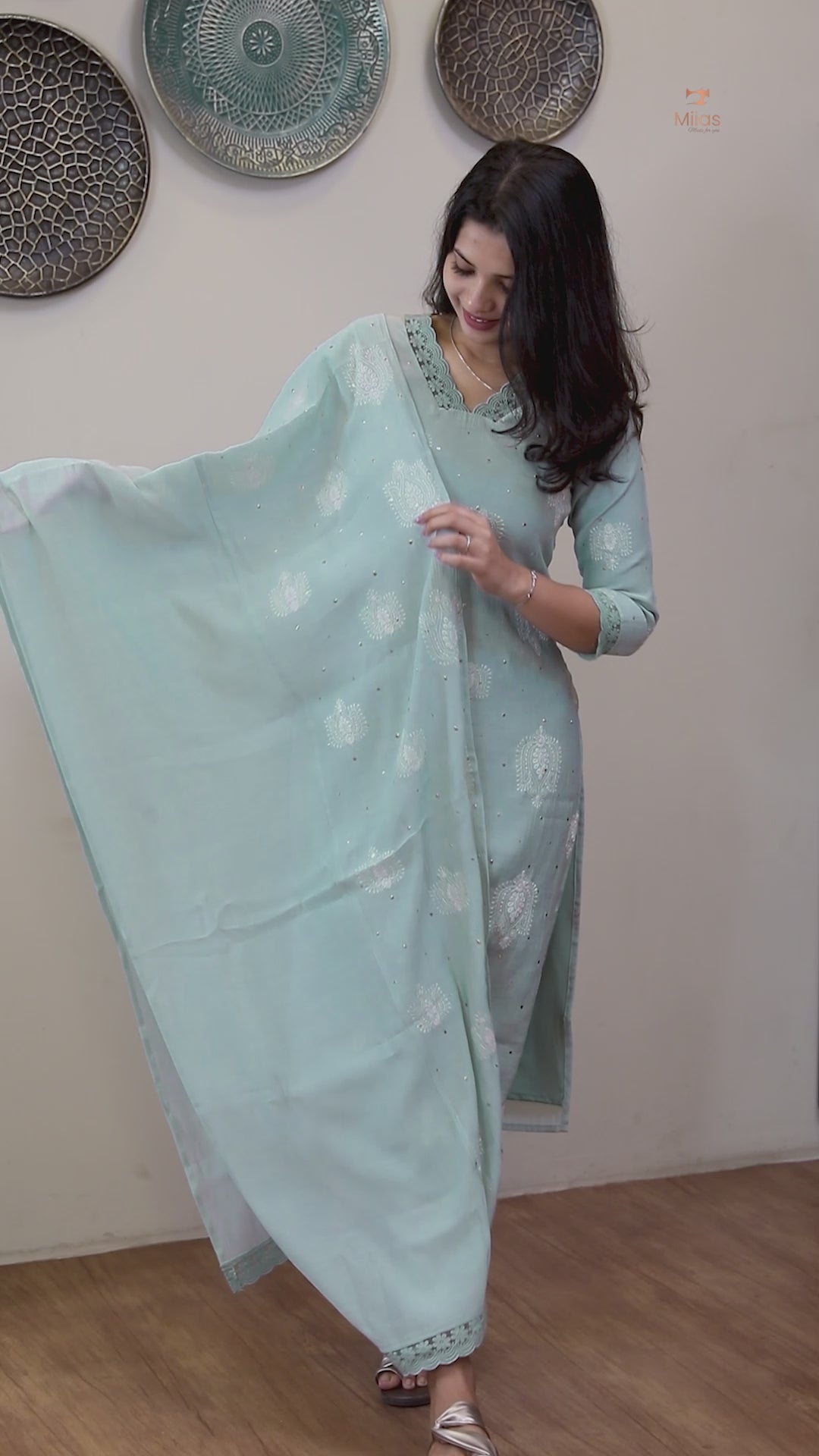 Crushed Dhara Silk | Embroidered Slit Top & Dupatta Set | Pastel Grey