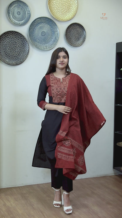 Lawn Cotton 3-Pc: Ajrakh Print Yoke & Dupatta Set-Black.