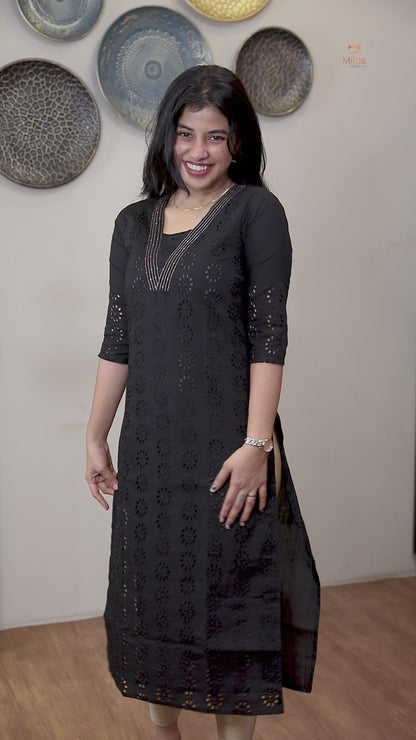 Cotton Hakoba Kurti with V-Neck Zari & Sequins Handwork-Maroon Pink